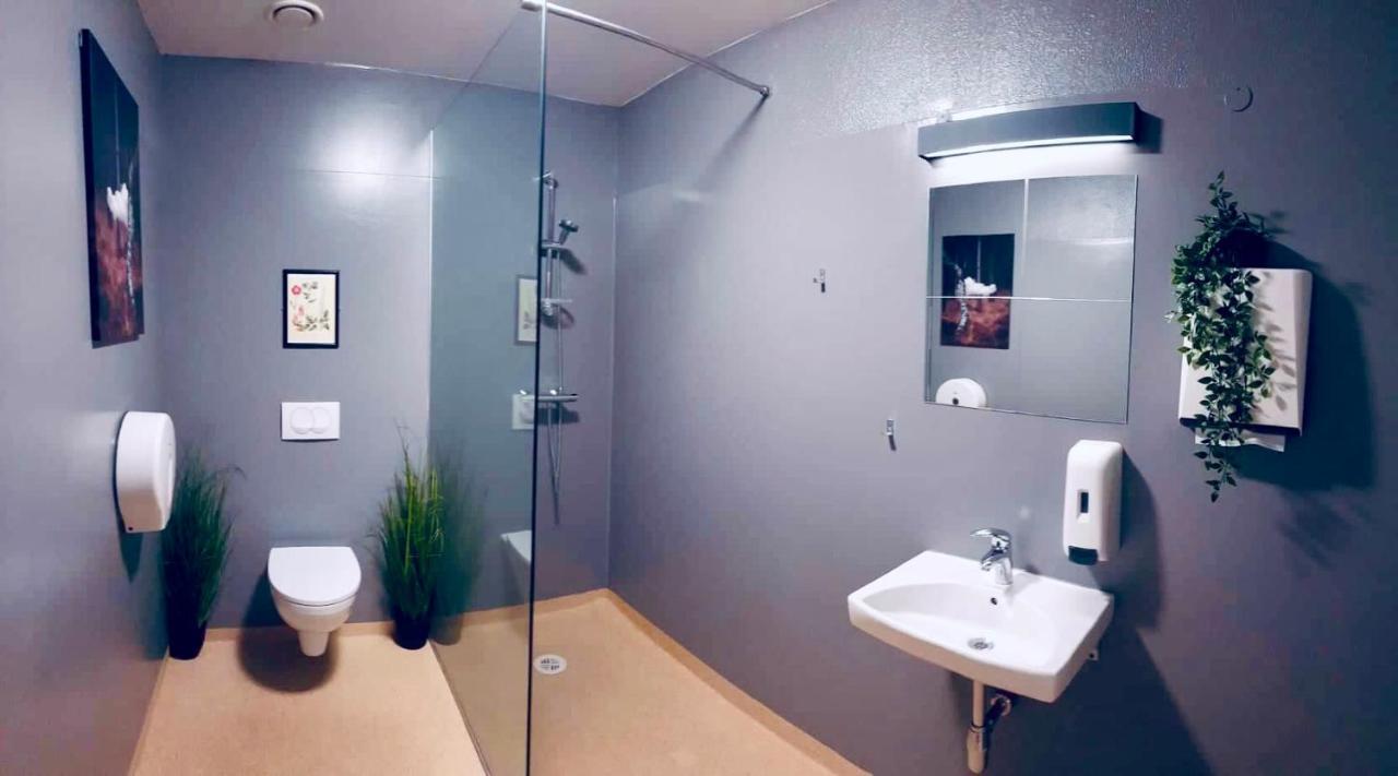 Bus Hostel Reykjavik - Reykjavik Terminal Экстерьер фото