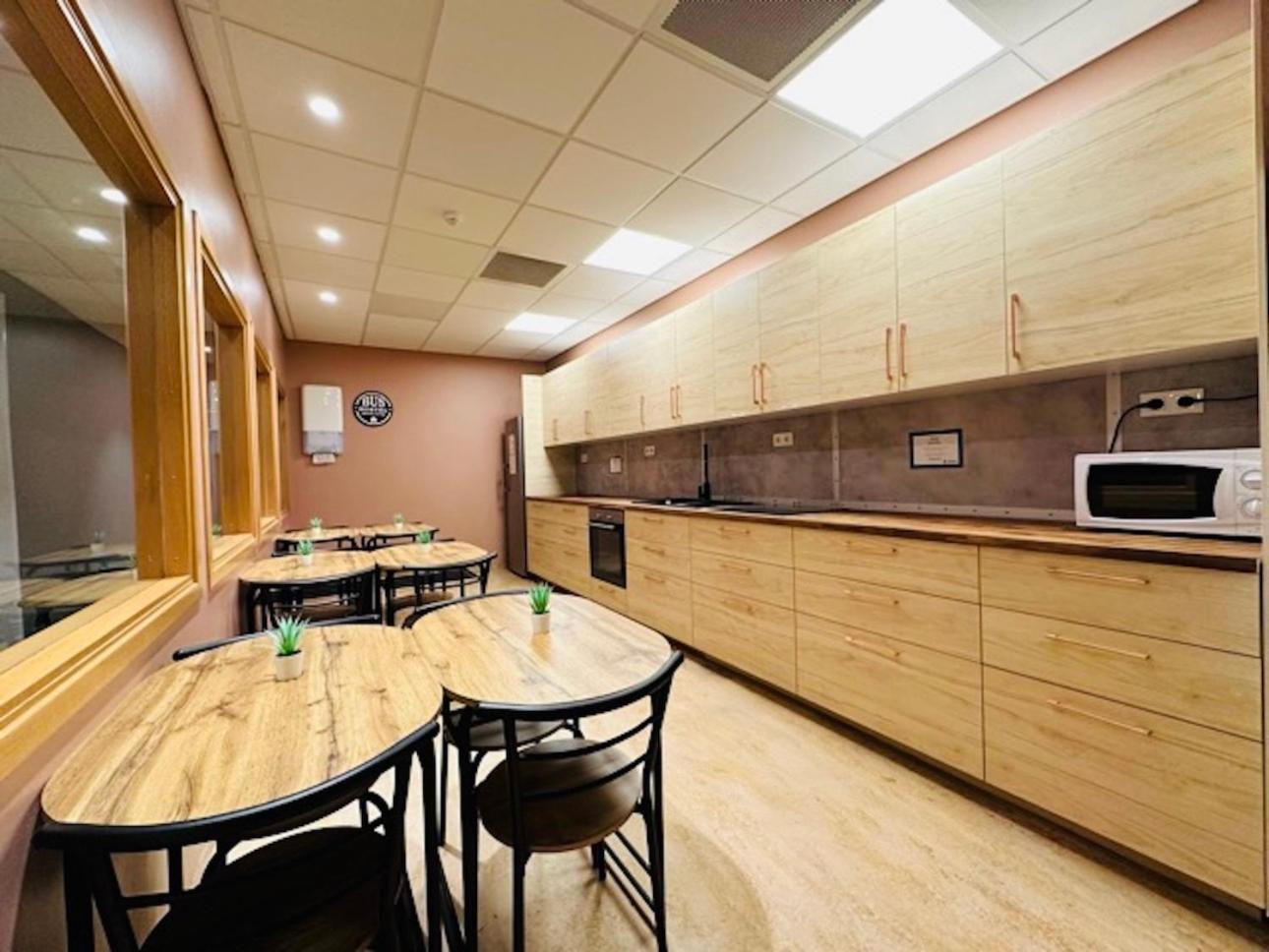 Bus Hostel Reykjavik - Reykjavik Terminal Экстерьер фото