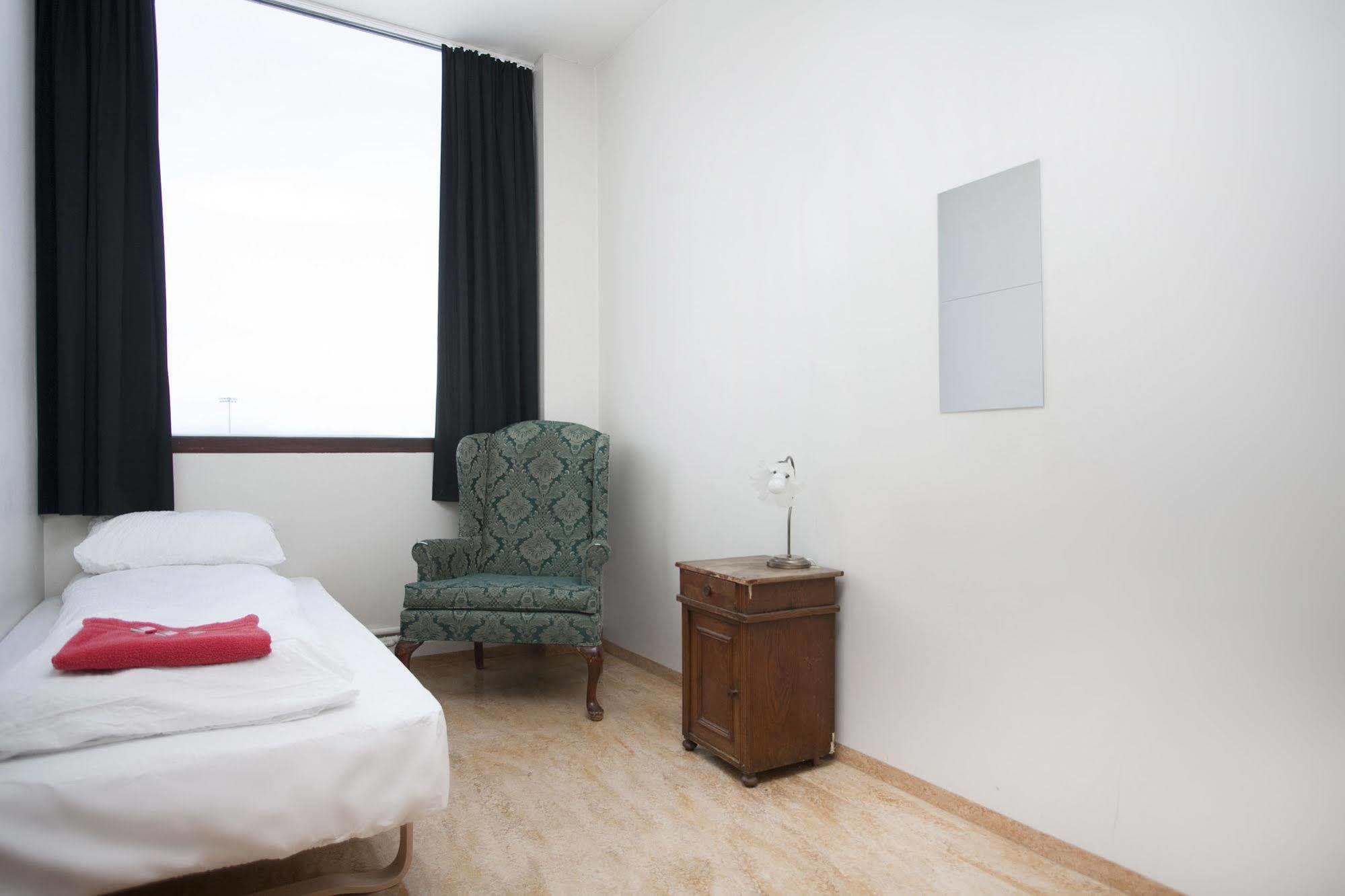 Bus Hostel Reykjavik - Reykjavik Terminal Экстерьер фото