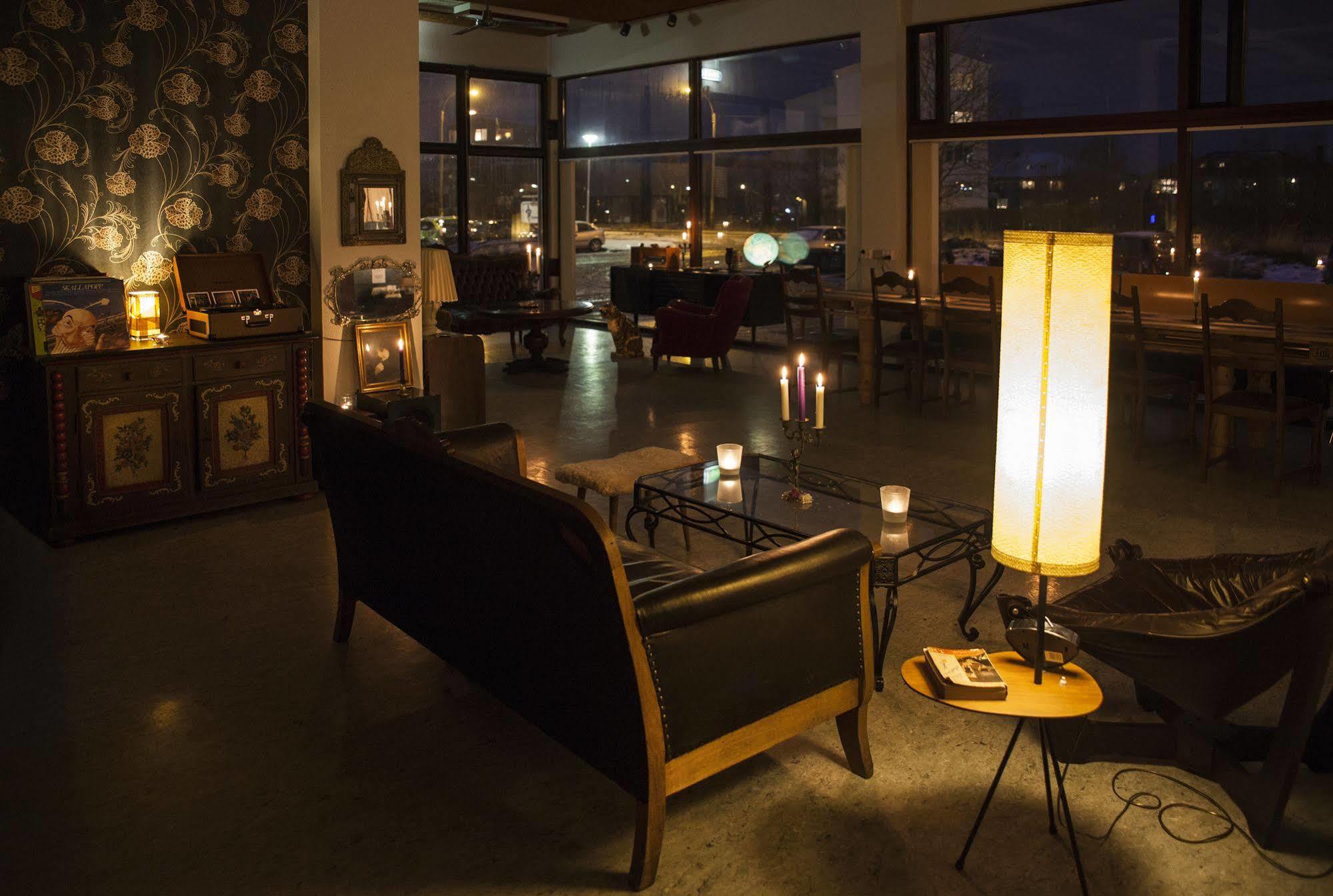 Bus Hostel Reykjavik - Reykjavik Terminal Экстерьер фото