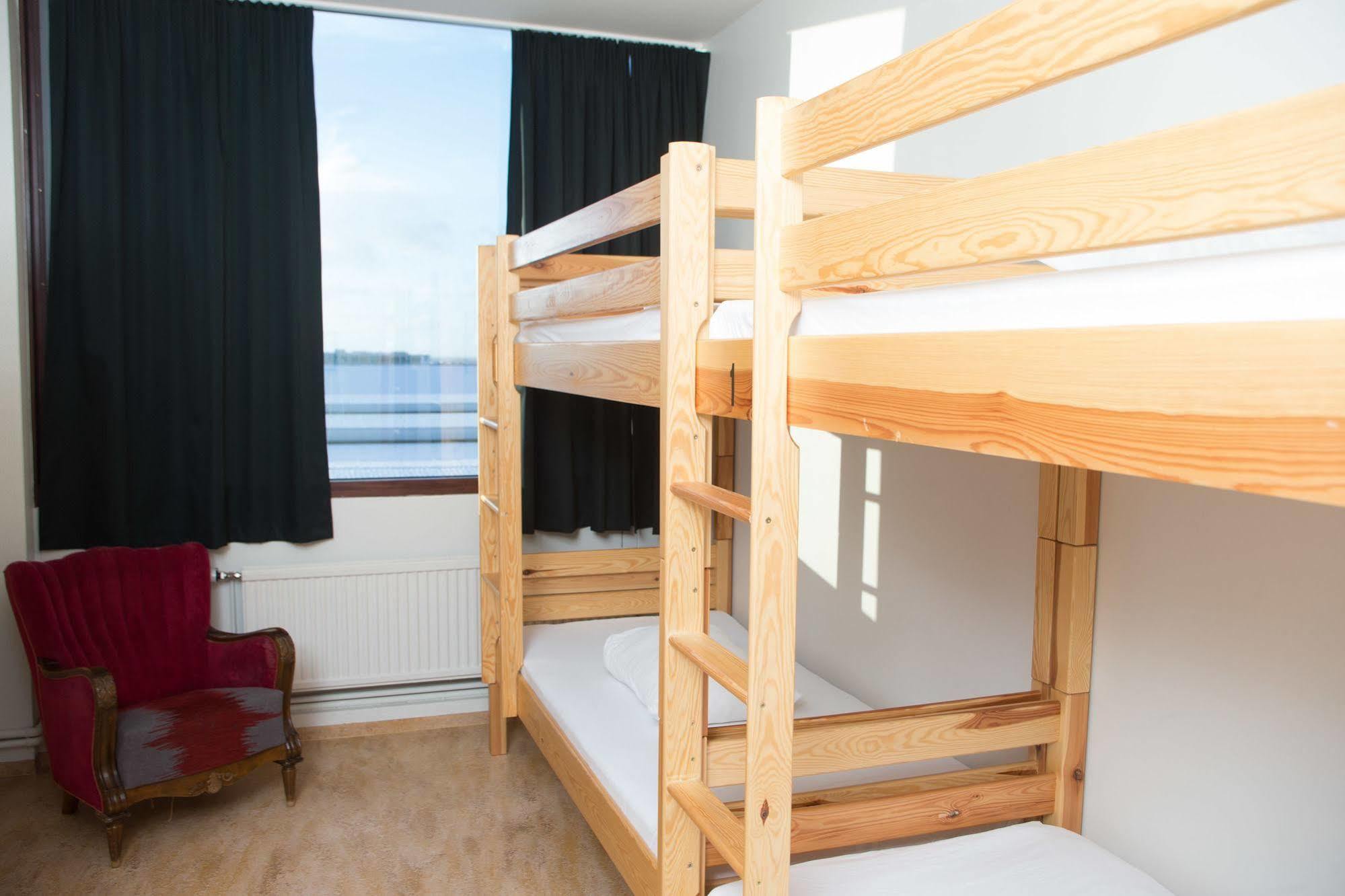 Bus Hostel Reykjavik - Reykjavik Terminal Экстерьер фото