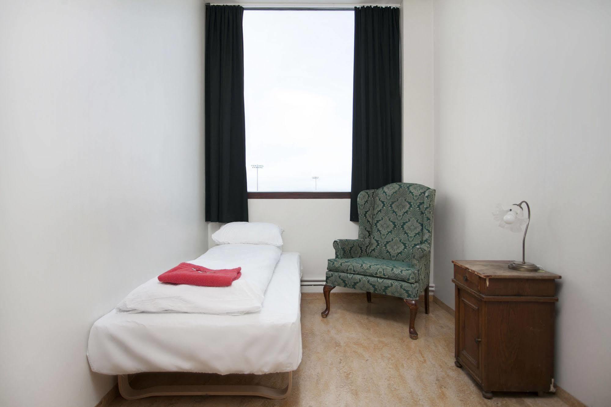 Bus Hostel Reykjavik - Reykjavik Terminal Экстерьер фото