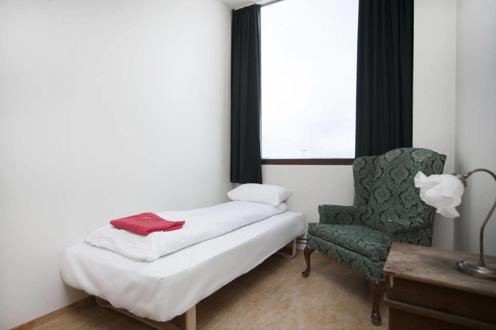 Bus Hostel Reykjavik - Reykjavik Terminal Экстерьер фото