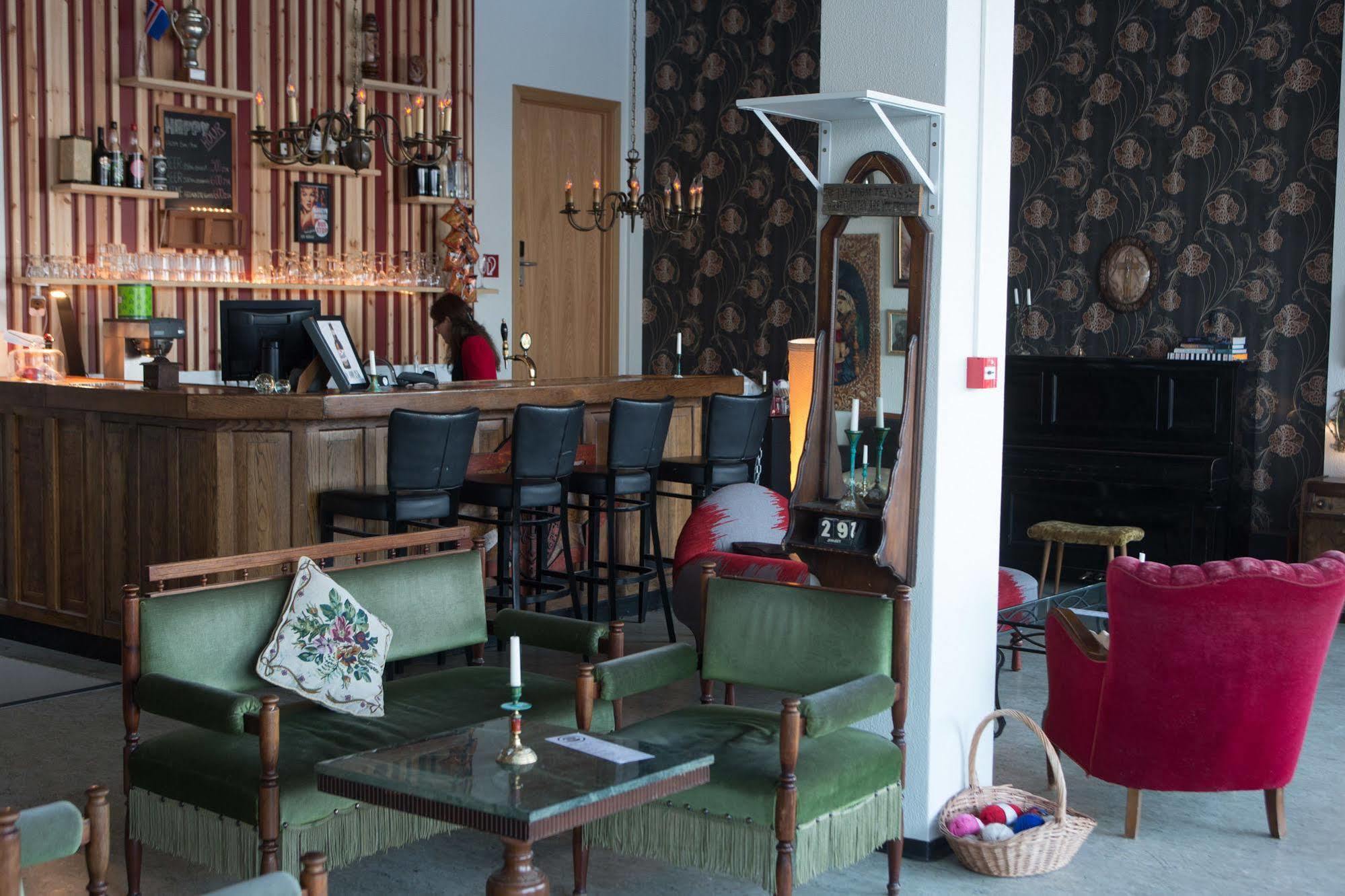 Bus Hostel Reykjavik - Reykjavik Terminal Экстерьер фото